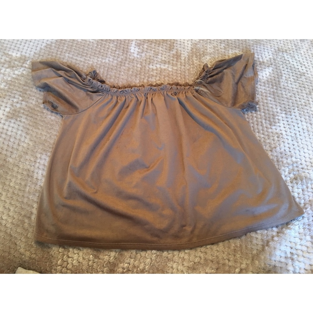 Top - Picture 2 of 5